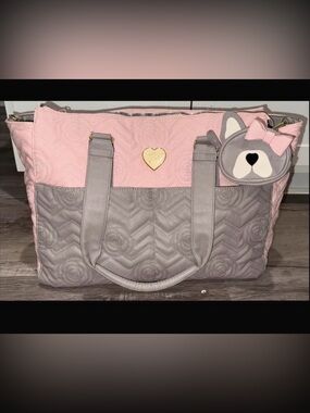 Betsy Johnson Rose Stitch Baby Bag in great condition